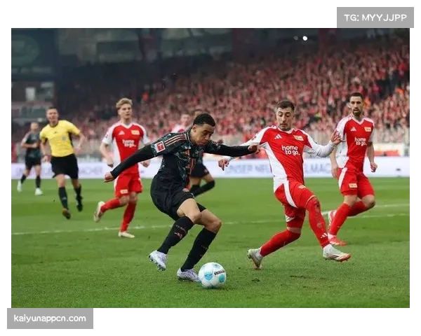 拜仁大胜勒沃库森 格纳布里破门杰克逊斩获首球